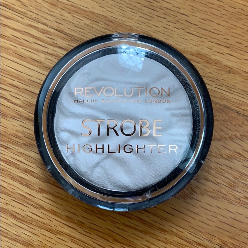 NWOT Facial Highlighter